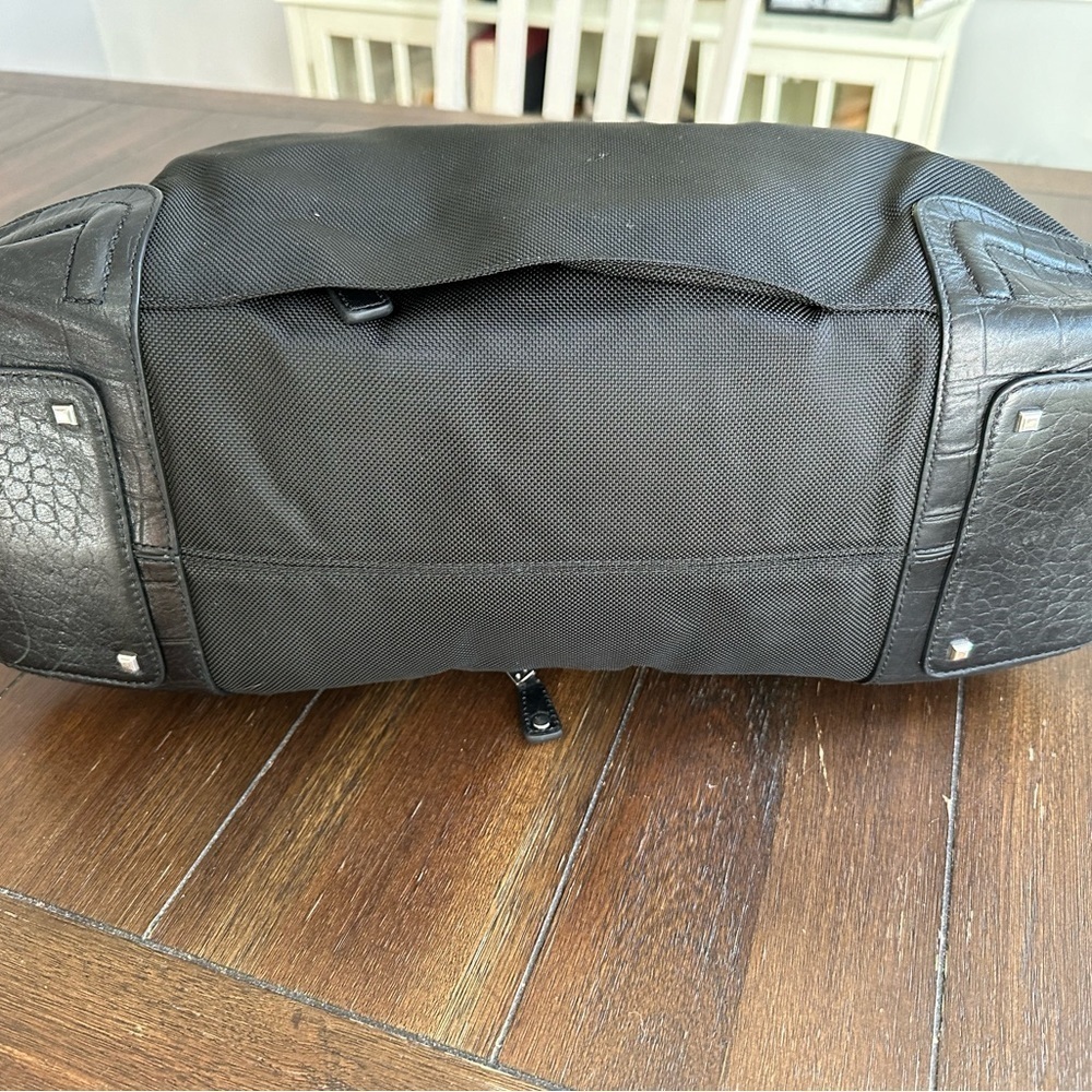 Tumi duffle/travel bag - Picture 14 of 15